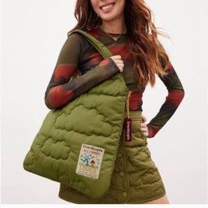 NWT, Coachtopia Olive Green Quilted Shoulder Bag, 16"W, 26" Drop, 15"D